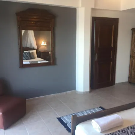 Elegant 2/3 Villa *