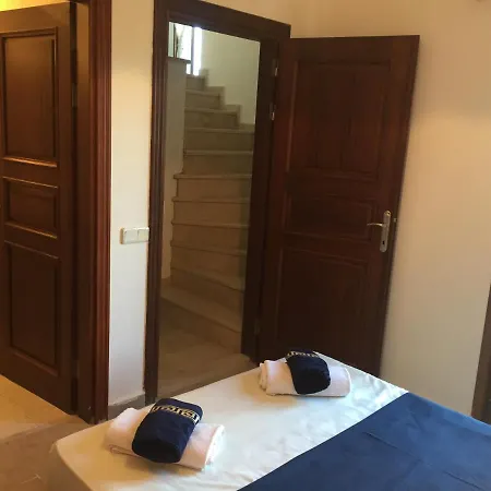 Villa Elegant 2/3